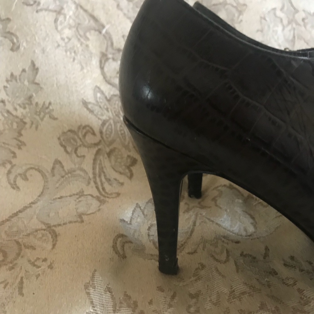 Ankle booties - Picture 3 of 4